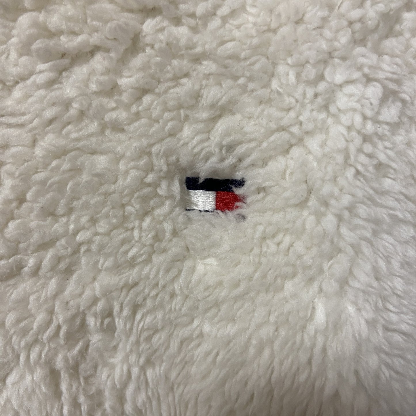 古着 used　TOMMY HILFIGER トミーヒルフィガー　長袖ボアフリースプルオーバー　ロゴ刺繍　白　Lサイズ