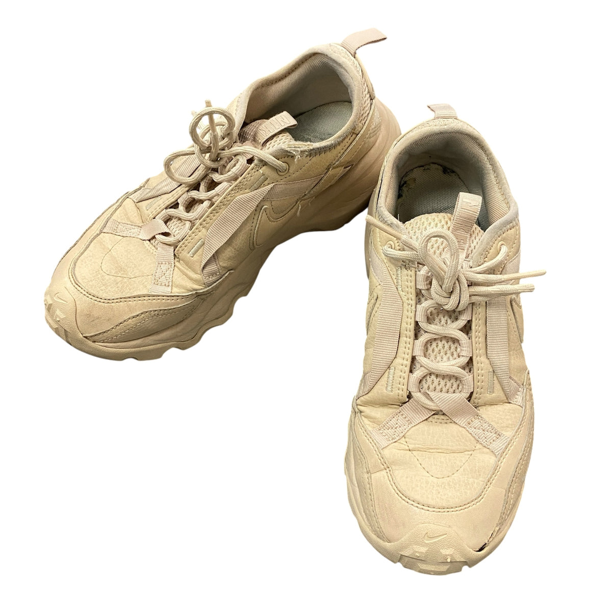 NIKE　ナイキ　TC7900　ローカットスニーカー　ベージュ　24.5cm　古着